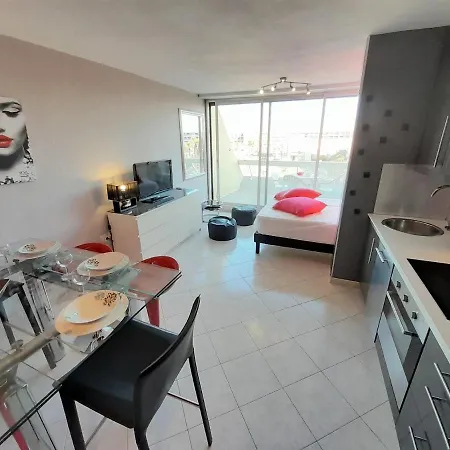 Village Naturiste Pepperoni Διαμέρισμα *