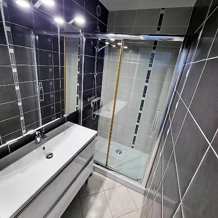 Village Naturiste Pepperoni